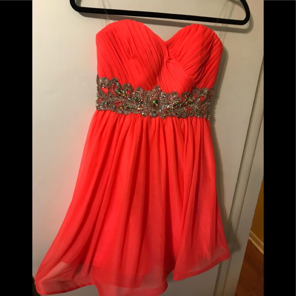 5 My Michelle strapless prom